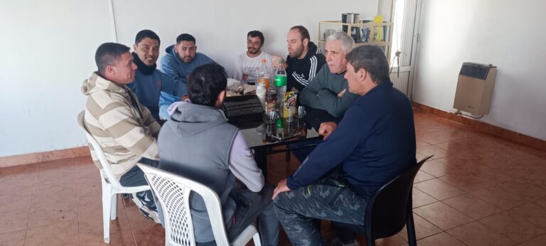 El Secretario Gremial de la Federación se reúne con integrantes de la Comisión del Centro de Transportistas de Inriville adheridos a Fe.Tr.A.