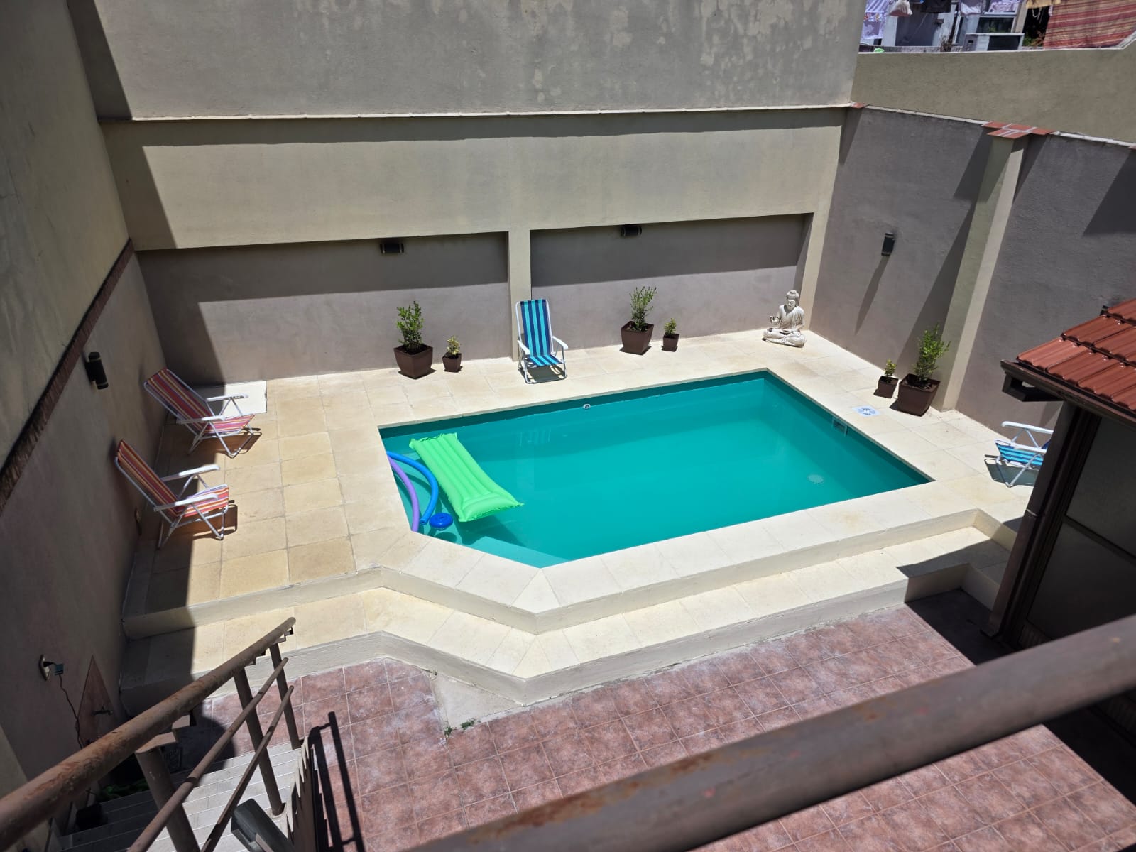 Piscina B18